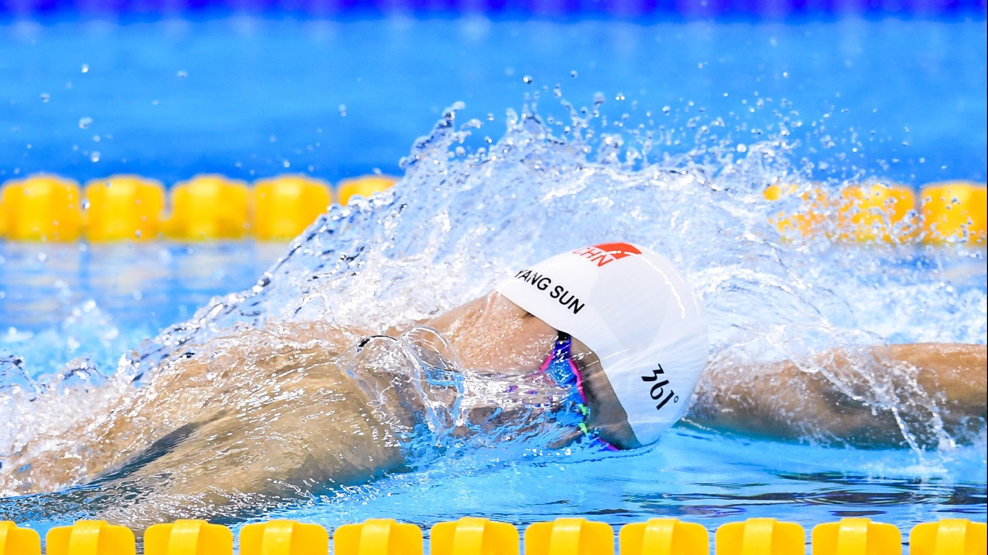 擂台争霸：双方殊死对决，谁能笑到最后？，擂台争霸幕后英雄